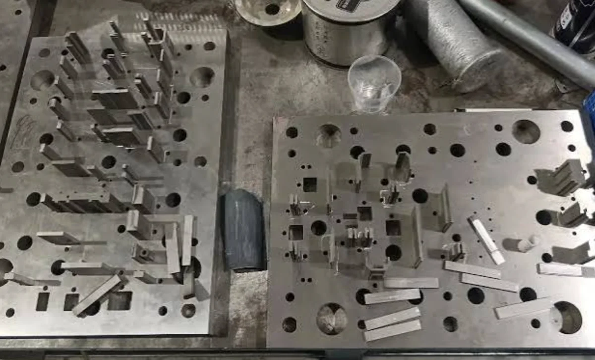 金属模具加工件展示
